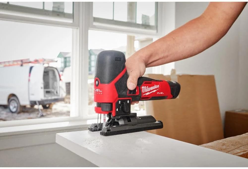 Milwaukee Electric - M12 FUELTRADE JIG Saw