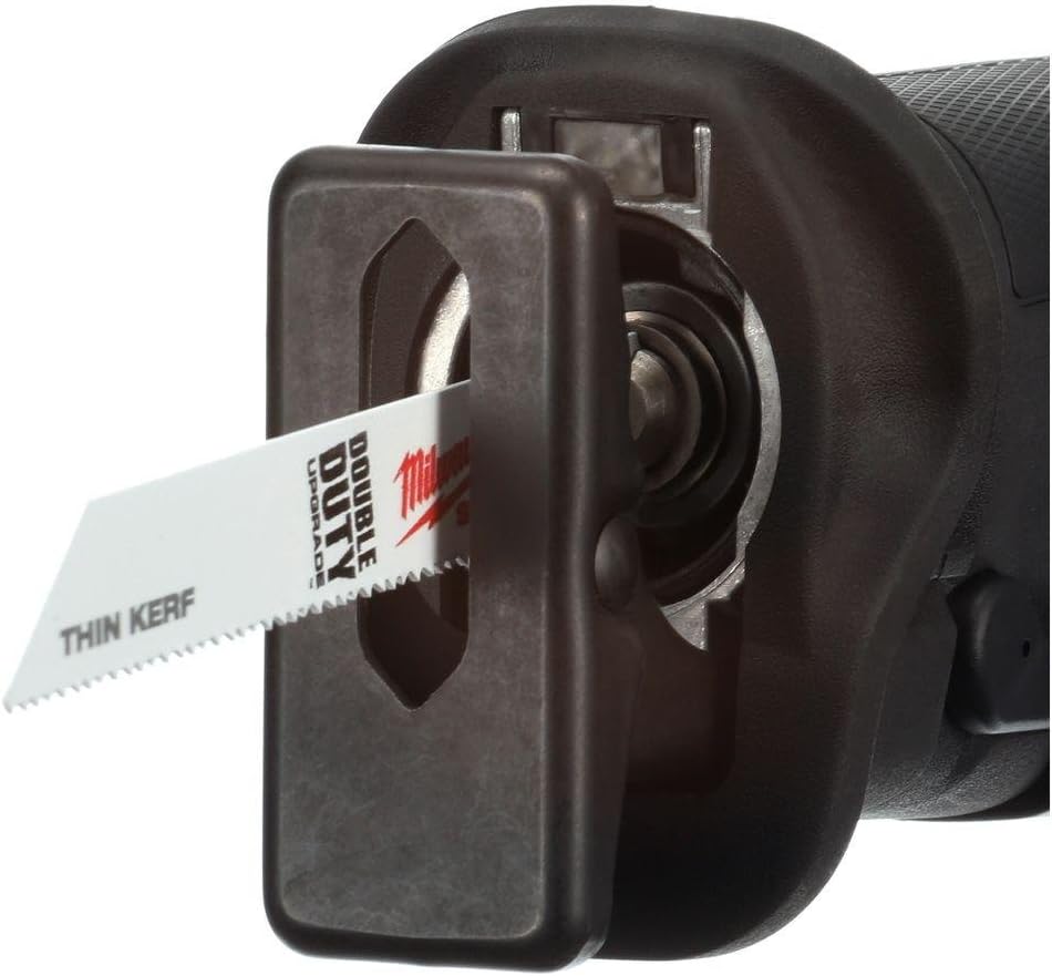 Milwaukee 2720-21 M18 Fuel 18-Volt Lithium-Ion Brushless Cordless Sawzall Reciprocating Saw Kit