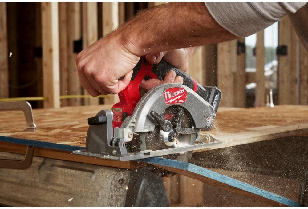 Milwaukee Electric - M12 Fuel 5-3/8 INCH Circular Saw