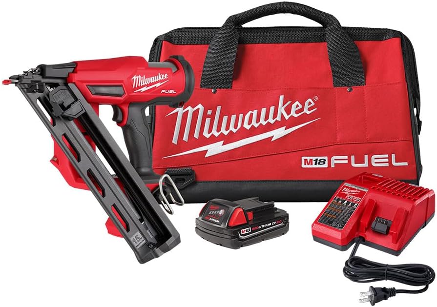 Milwaukee M18 Fuel 15 Ga. 18 Volt Brushless 34 deg Angled Finish Nailer Kit