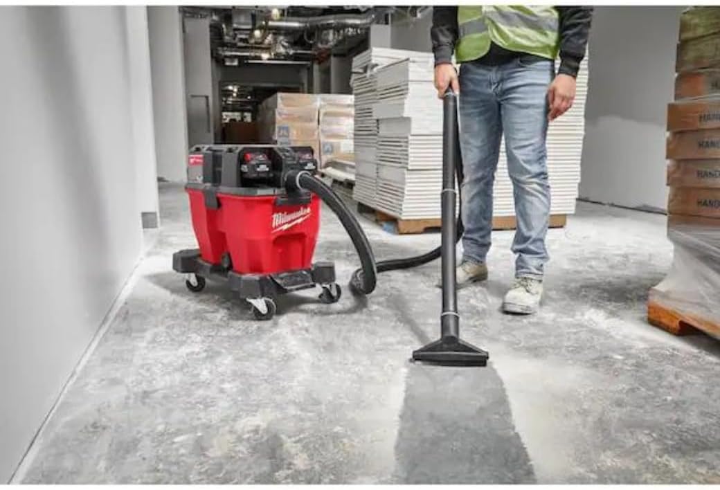 Milwaukee 0920-20 M18 Fuel 9 Gallon DualBattery Wet/Dry Vacuum (Bare Tool)