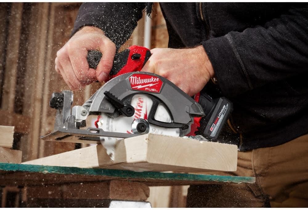 Milwaukee Electric - M12 Fuel 5-3/8 INCH Circular Saw
