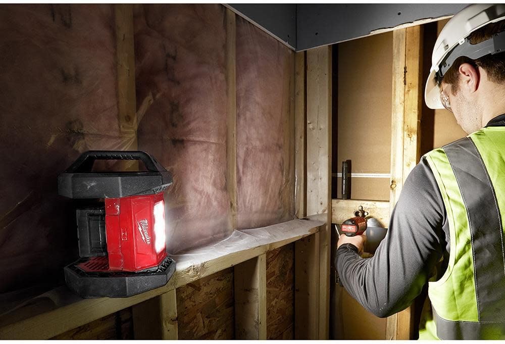 Milwaukee Electric Tool 2361-20 M18 LED Flood Light (Tool-Only, Battery and Charger NOT Included)