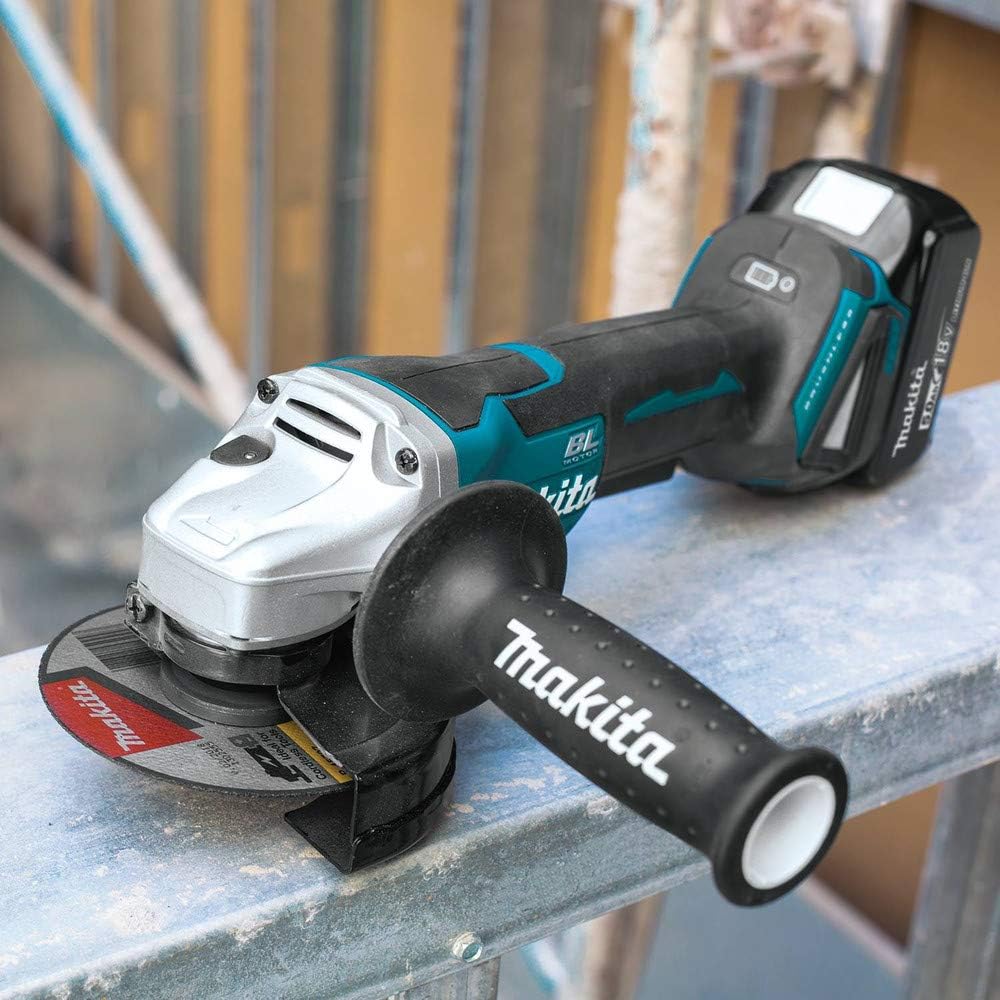 Makita XAG11T 18V LXT® Lithium-Ion Brushless Cordless 4-1/2' / 5' Paddle Switch Cut-Off/Angle Grinder Kit, with Electric Brake (5.0Ah)