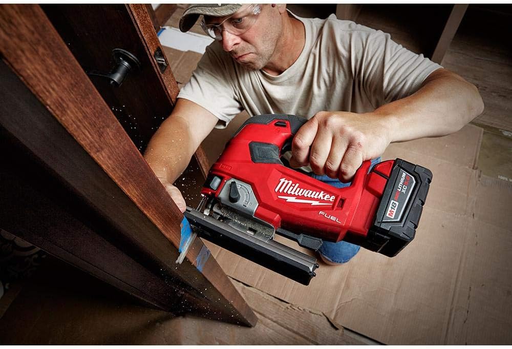 Milwaukee 48-59-1850 M18 18-Volt Lithium-Ion XC Starter Kit with (1) 5.0Ah Battery and Charger