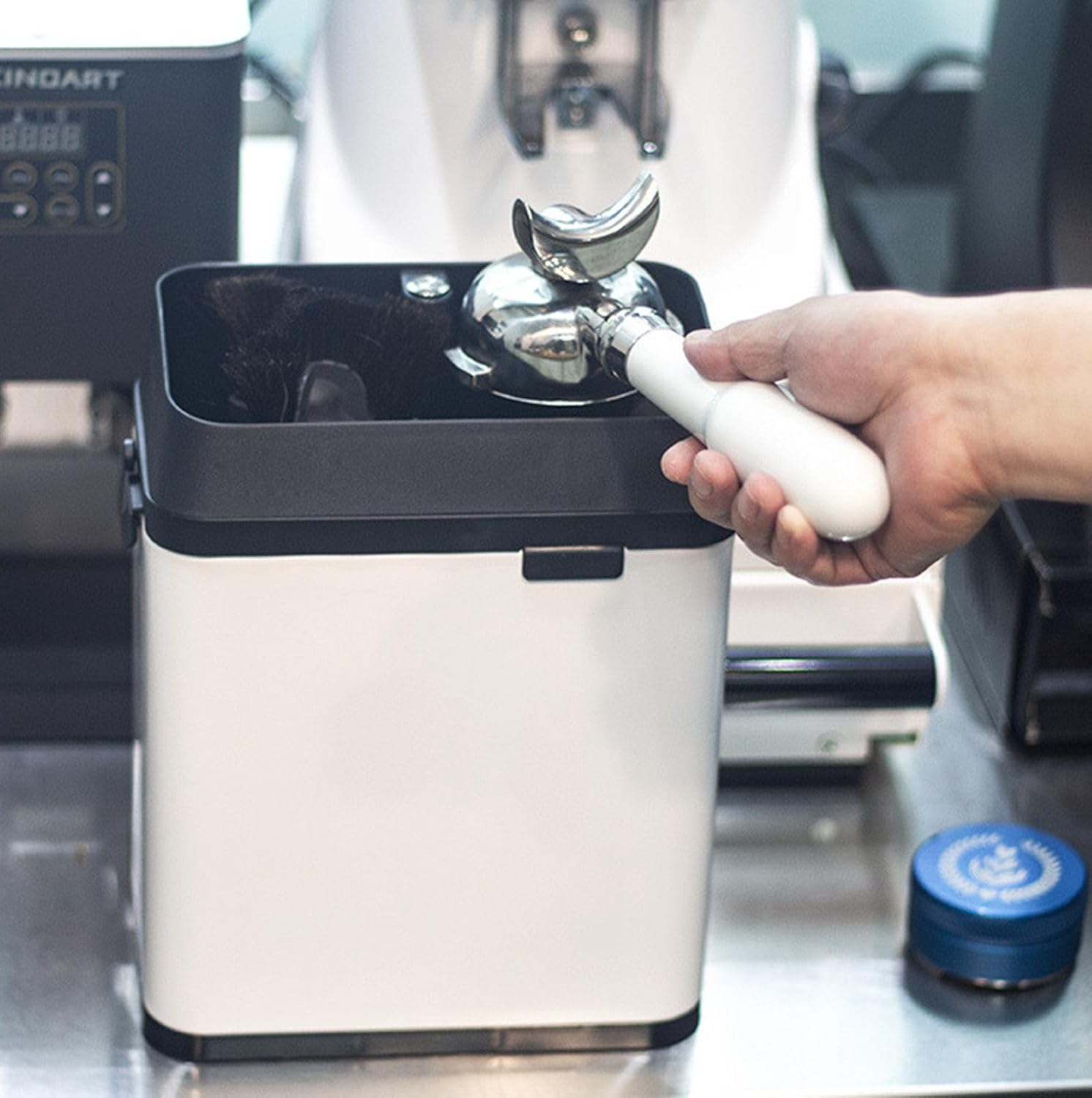Electric Portafilter Cleaning Machine Automatic Coffee Grounds Cleaning Machine Professional Barista Cleaning Tools