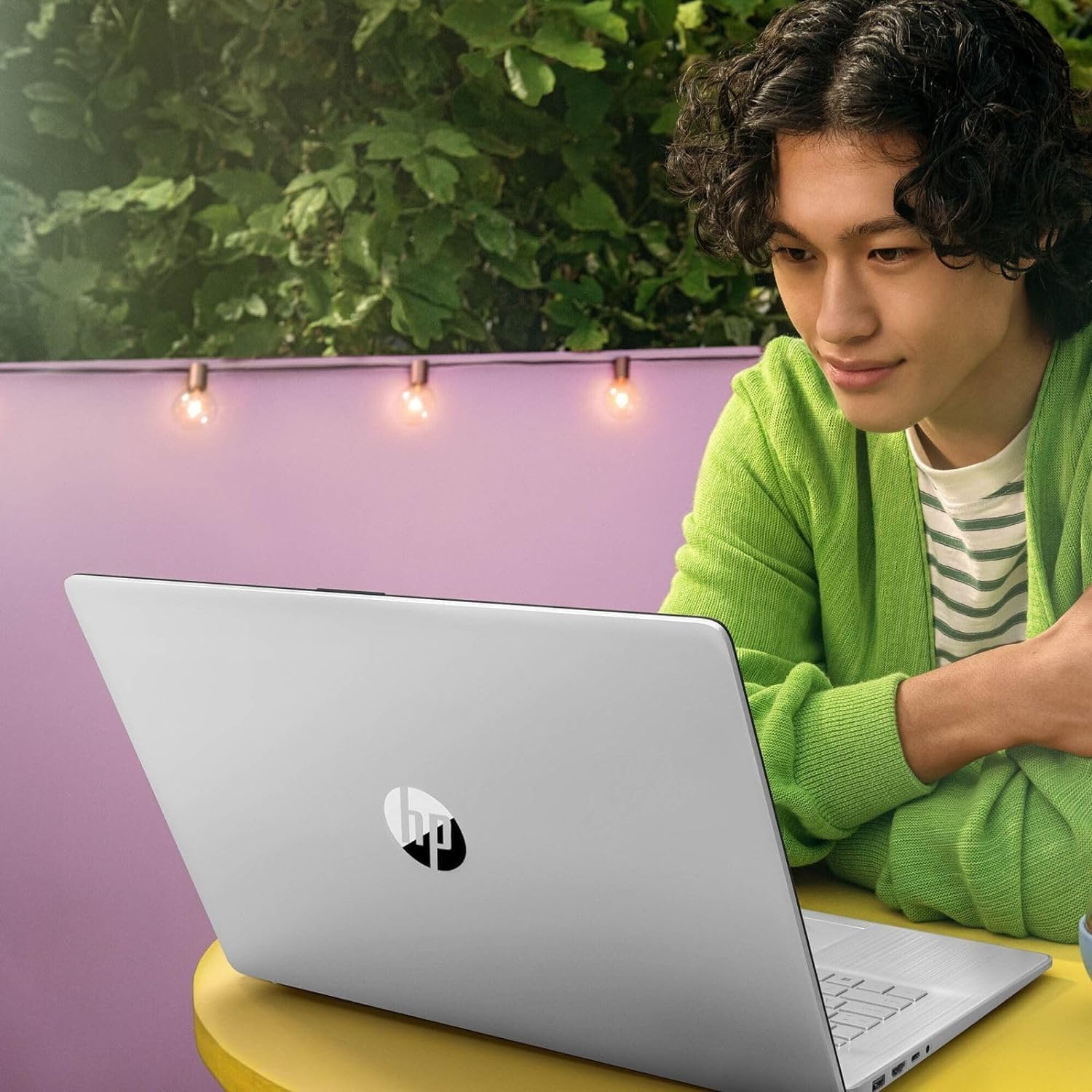 HP Laptop 15.6 Inch Full HD Intel Core i3 8GB DDR4 RAM 256GB SSD Numeric Keypad Keyboard Fingerprint Reader 720p Camera SD Card Reader Windows 11 Home S, 15-dy2131wm Natural Silver Notebook (Renewed)