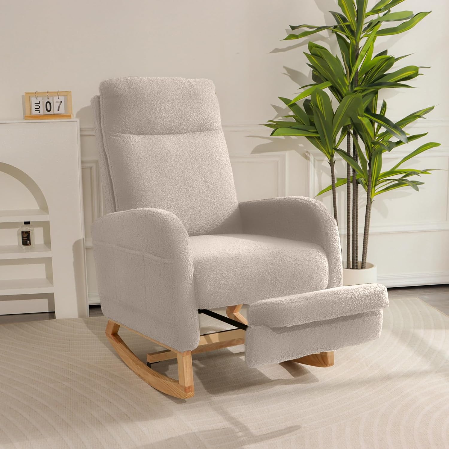 Rocking Chair Nursery with Foot Rest, Sherpa Nursing Rocking for Mom Nursery Rocker Chair with High Backrest, Armchair Rocker Glider with Side Pocket for Living Room, Bedroom, Teddy Begie