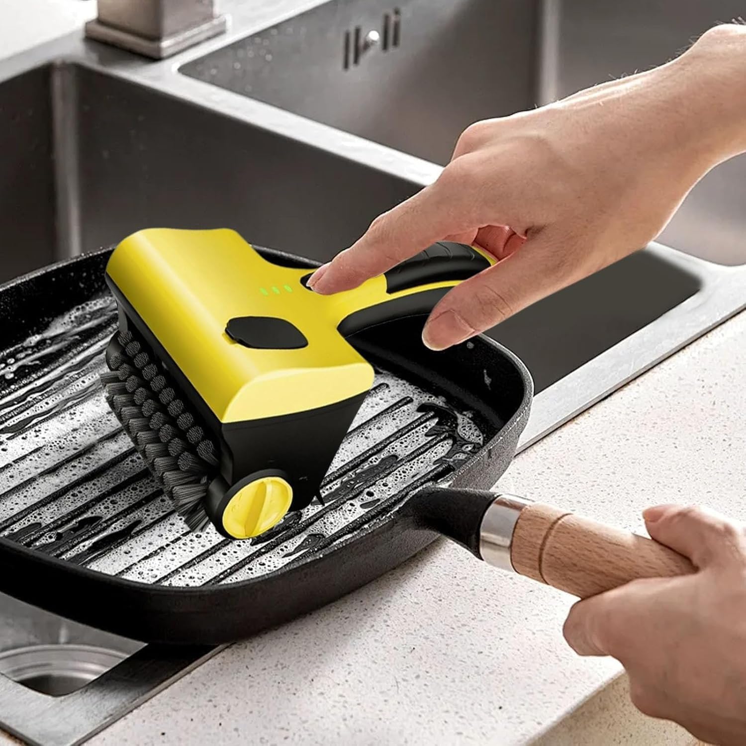 Electric Grill Clean Brush with Liquid Box, Rotating Cleaning with 2 Removable Heads, BBQ Brushes for Kitchen, 350 RPM, High Speed