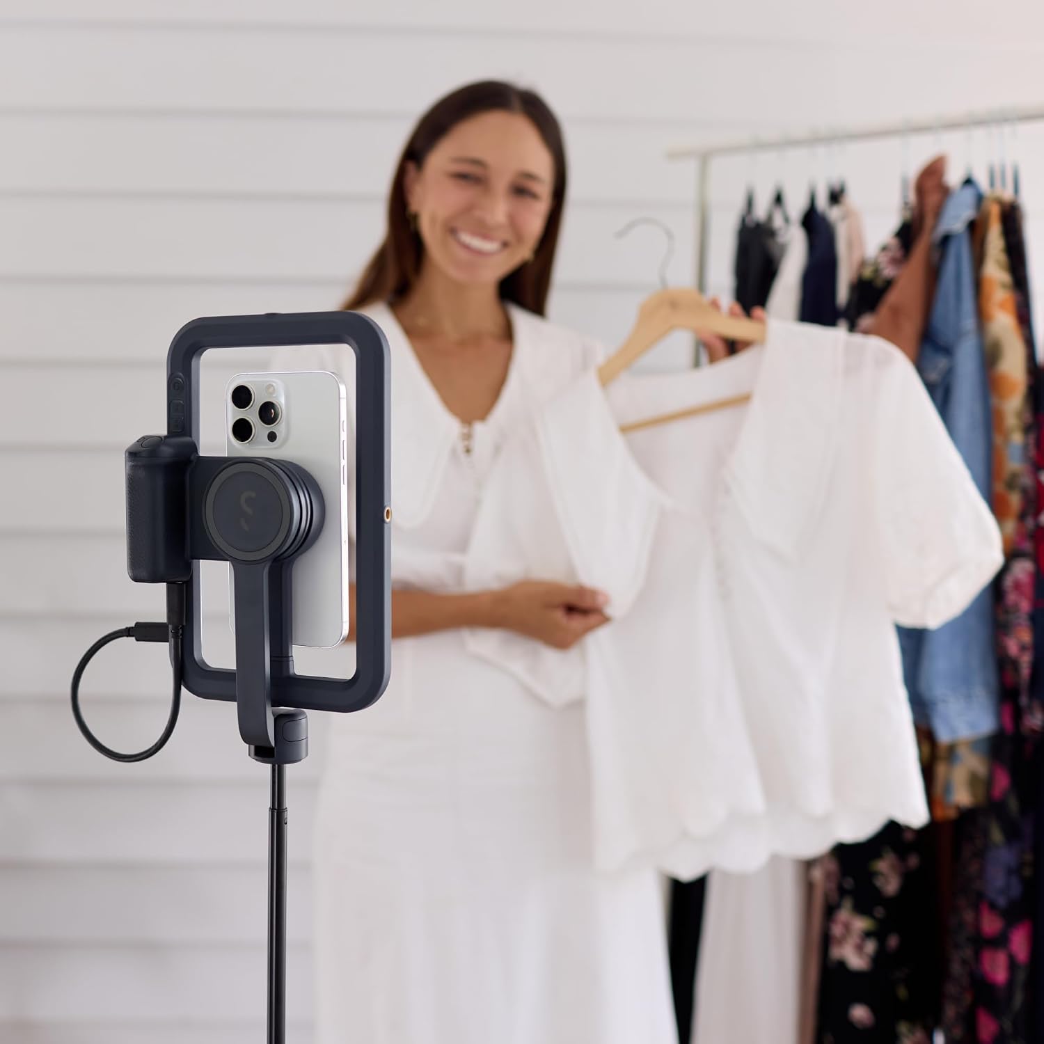 ShiftCam Travel and Creator Kit – MagSafe-Compatible Mobile Creator Bundle for iPhone and Android, Compact Phone Grip, Adjustable LED Light, Extendable Bluetooth Tripod for Vlogging - Creator Kit Pro