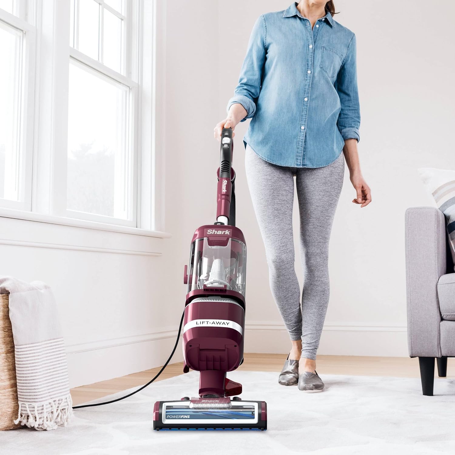 Shark LA401 Navigator Lift Away ADV Upright Vacuum with PowerFins Brush Roll, LED Headlights and Advanced Swivel Steering, Red (Renewed)