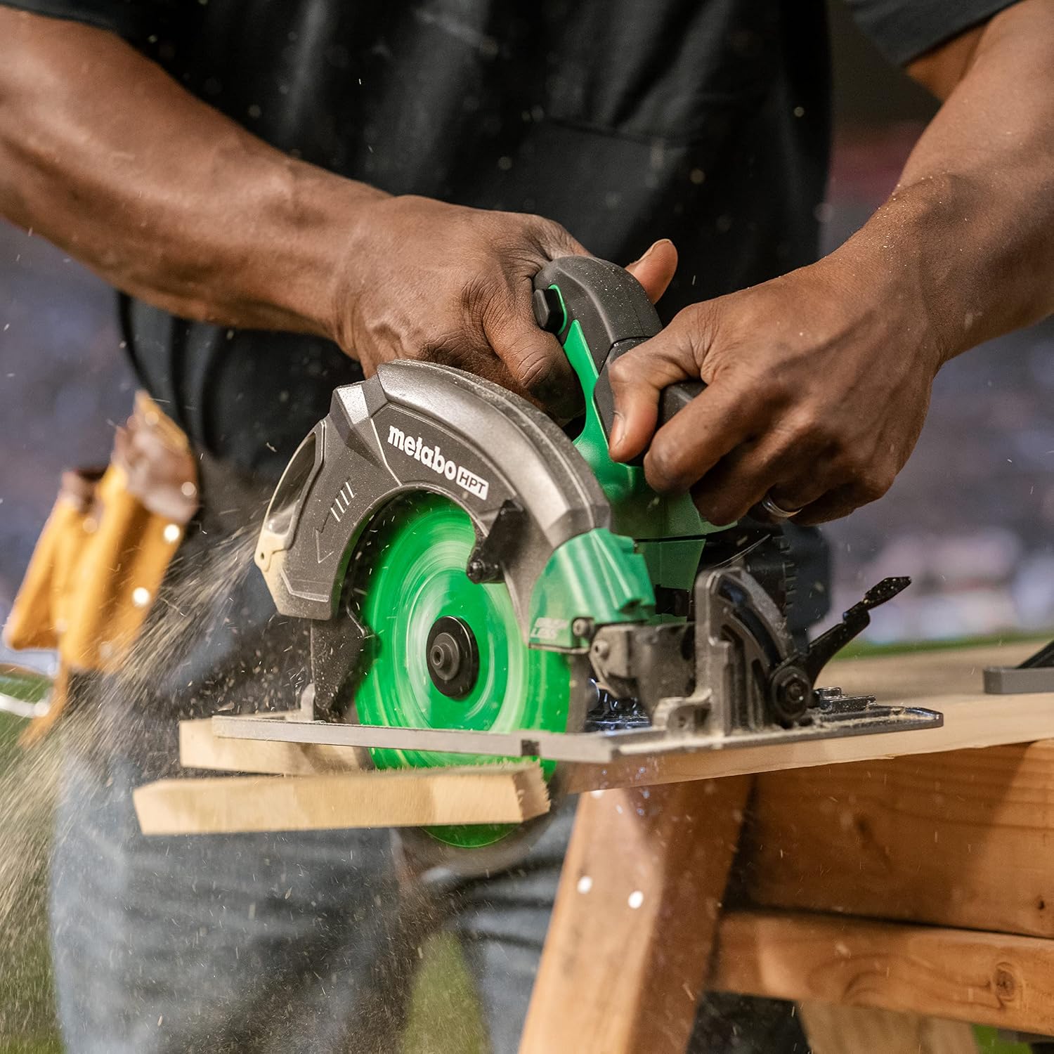 Metabo HPT 18V MultiVolt 7-1/4 Inch Cordless Circular Saw, High Torque, Lightweight Design, Up to 200 2x4 Cuts/Charge, Accepts 18V and 36V MultiVolt Metabo HPT Batteries, Tool Body Only, C1807DAQ4